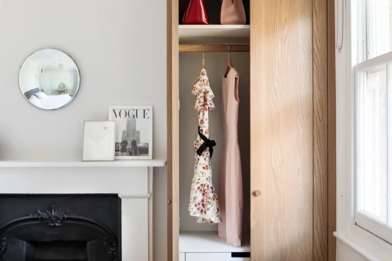 Damsky satnik v interieru